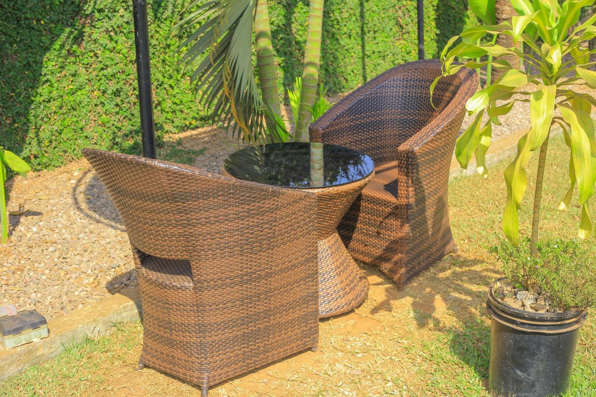 Rustic Gardens Bed & Breakfast Kitunzi Lungujja Kampala Exterior photo